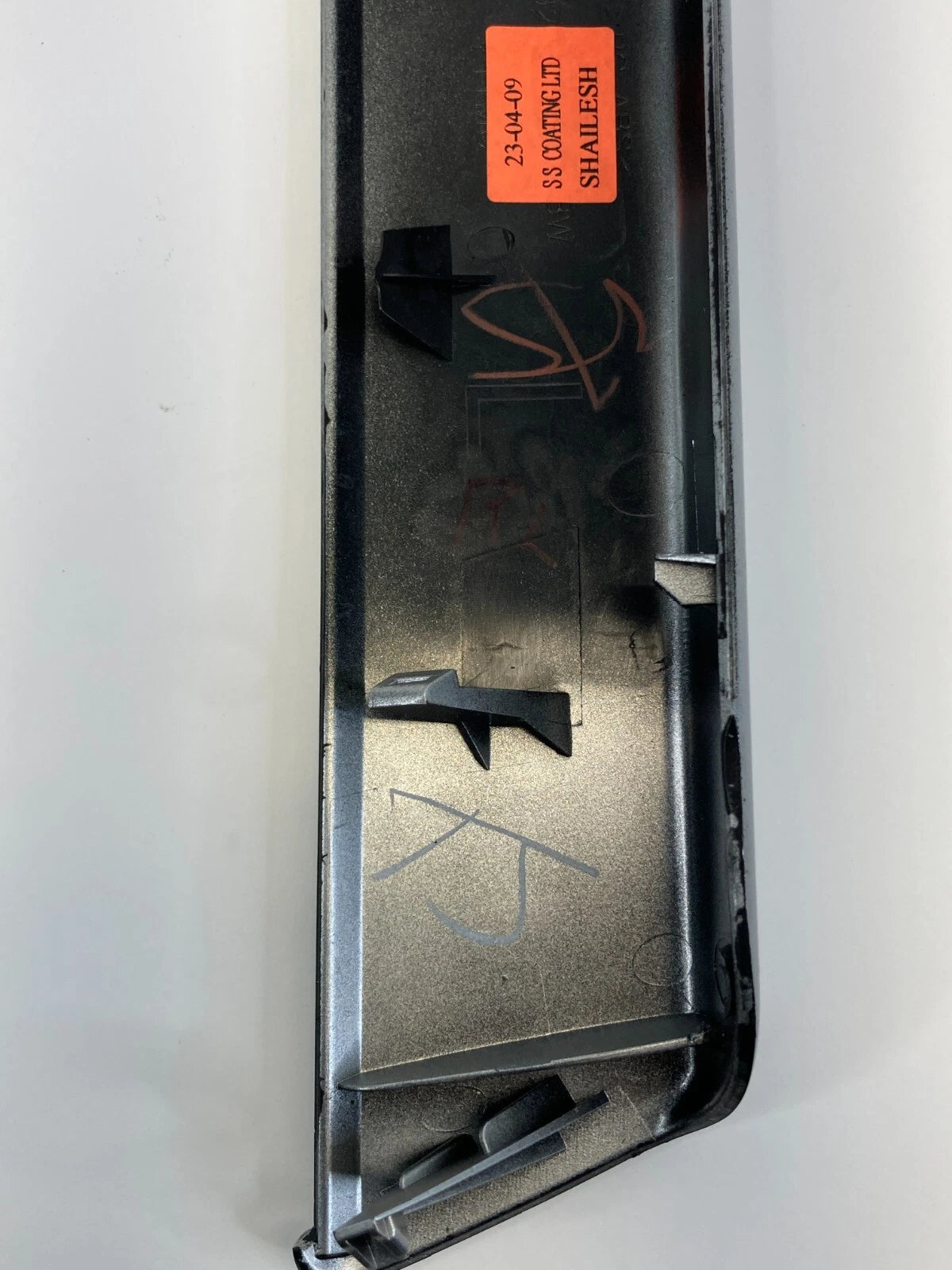 2006-2009 RANGE ROVER SPORT REAR LEFT SIDE DOOR PULL HANDLE COVER TRIM BEZEL OEM