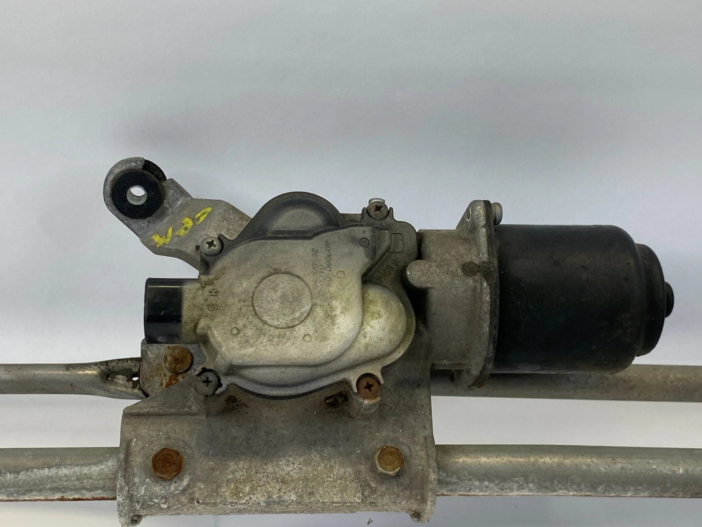 2003-2011 HONDA ELEMENT FRONT WINDSHIELD WIPER MOTOR W/ LINKAGE OEM