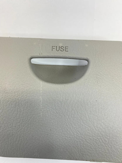 2004-2009 KIA SPECTRA DASH INSTRUMENT PANEL FUSE BOX ACCESS COVER DOOR LID PANEL