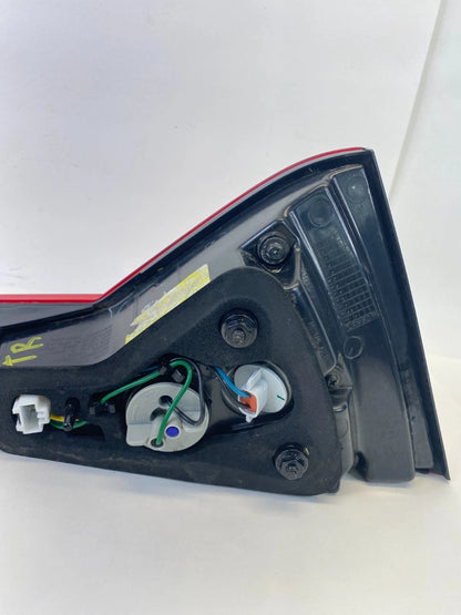 2015-2017 HYUNDAI SONATA REAR RIGHT SIDE TAIL LIGHT TRUNK LID BACKUP LAMP OEM