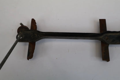 2000-2006 TOYOTA TUNDRA BATTERY BRACKET SUPPORT RETAINER HOLD DOWN CLAMP OEM