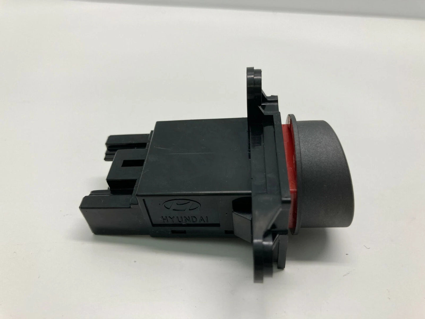 2006 2007 2008 2009 2010 2011 HYUNDAI AZERA HAZARD WARNING LIGHT SWITCH OEM