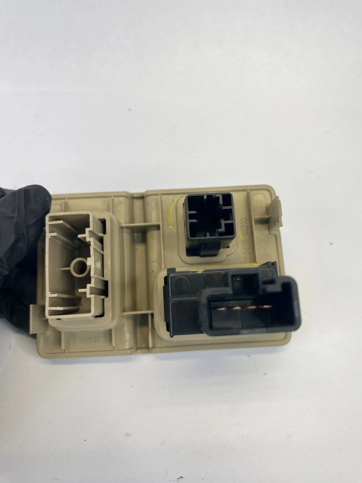 2007-2009 LEXUS RX350 FUEL DOOR TRUNK RELEASE SWITCH PANEL BEZEL OEM 55446-0E010