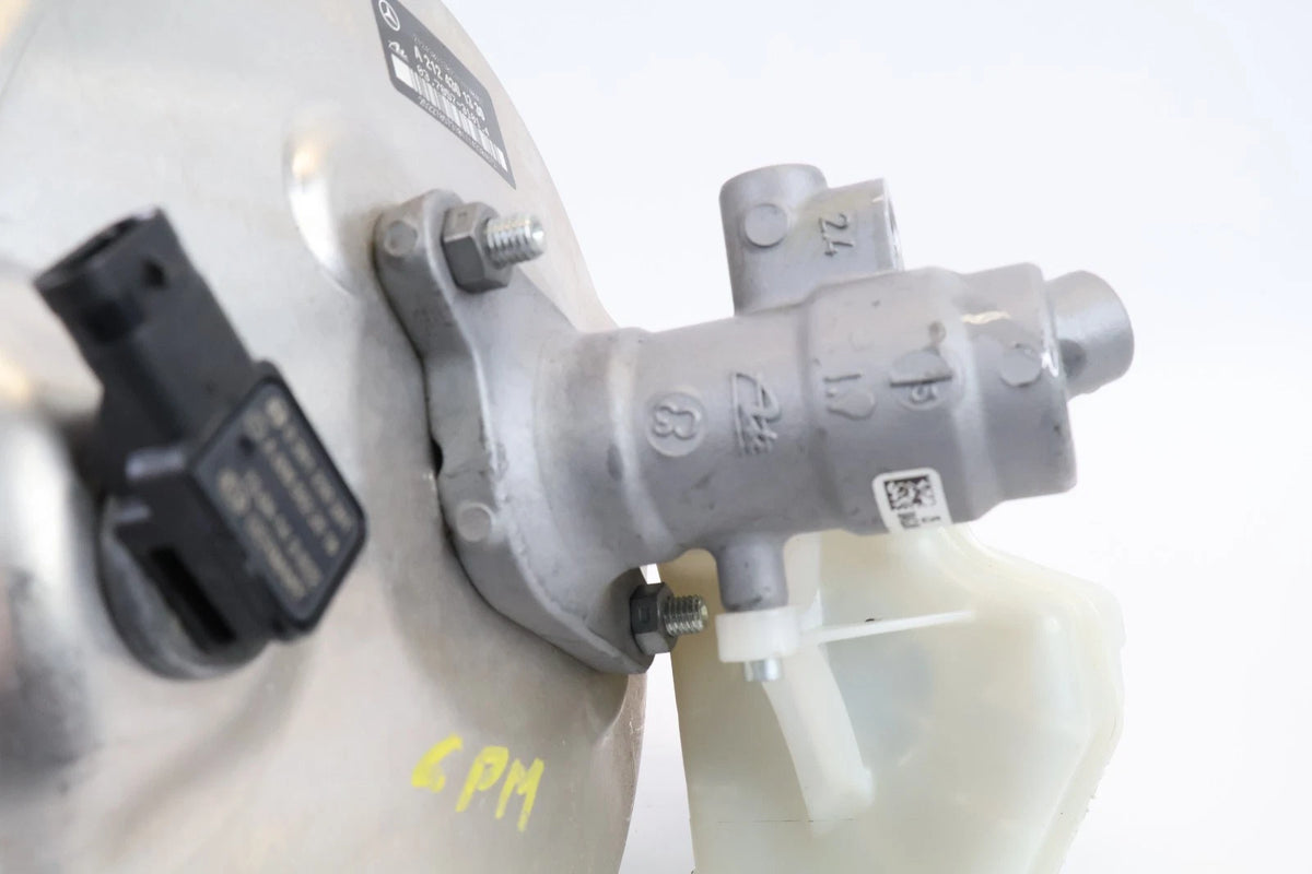 2012-2016 MERCEDES W212 E350 E550 POWER BRAKE BOOSTER MASTER CYLINDER 2124301330
