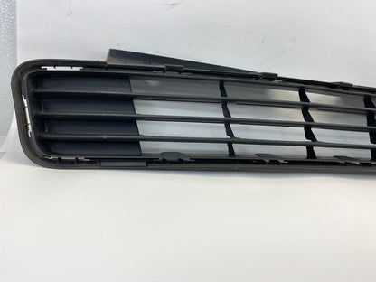 2010 2011 10 11 Toyota Prius Front Bumper Lower Grill Grille Radiator OEM