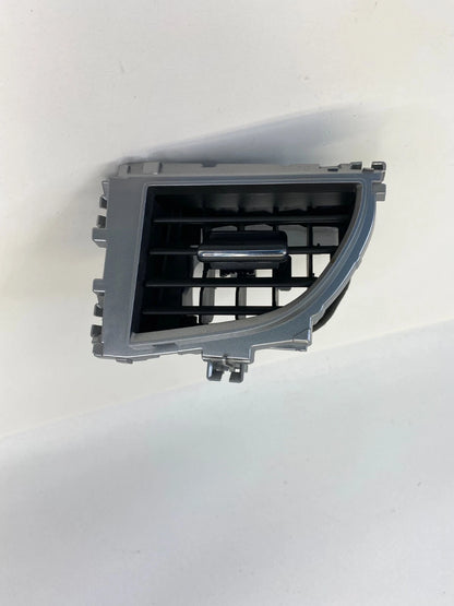 14-16 TOYOTA COROLLA DASH RIGHT SIDE AC AIR VENT GRILLE OUTER 55660-02190 OEM