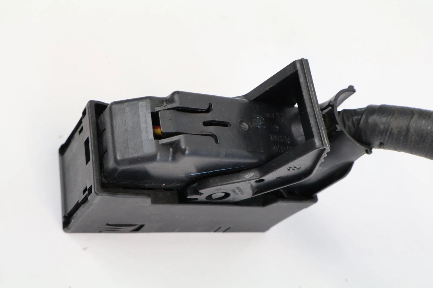2015-2018 FORD FOCUS 2.0L L4 A/T ABS ANTI LOCK BRAKE PUMP PLUG CONNECTOR OEM