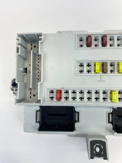 2015 Chrysler 200 2.4L L4 A/T Fuse Box Body Control Module Unit 68145625AH OEM