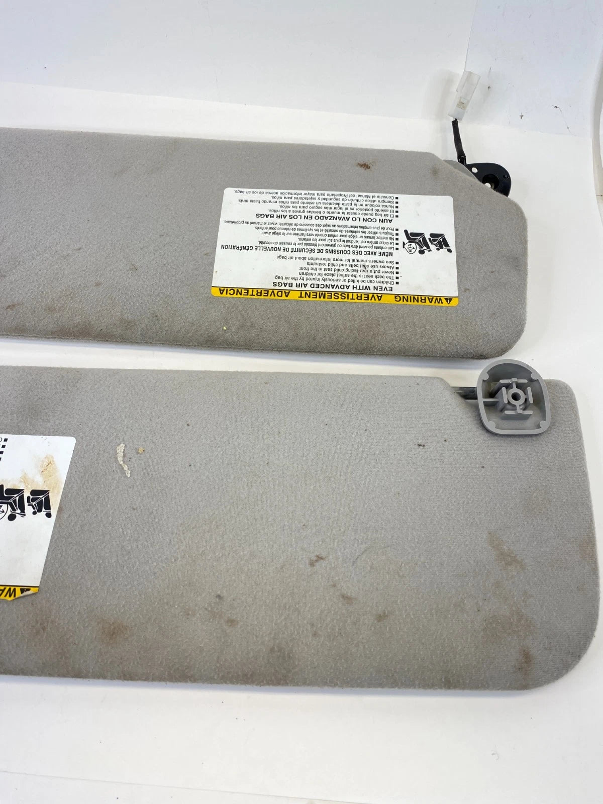 2005-2010 TOYOTA SIENNA LEFT & RIGHT SUNVISOR SUN VISOR SHADE PAIR SET OEM