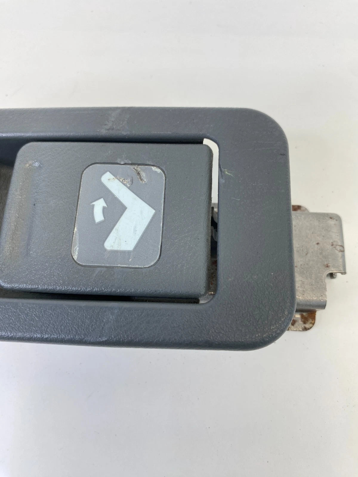 05-10 HONDA ODYSSEY 3RD ROW SEAT LOCK LEVER REALEASE PULL DOWN 82242-SHJ OEM