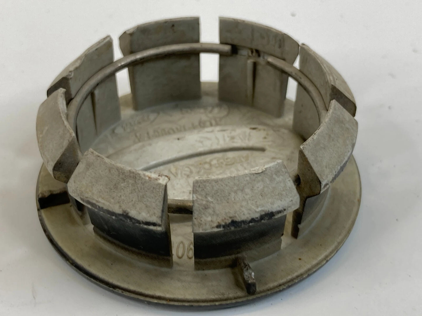 2001-2007 FORD ESCAPE RIM WHEEL CENTER CAP HUB CAP YL84-1A096-FA OEM