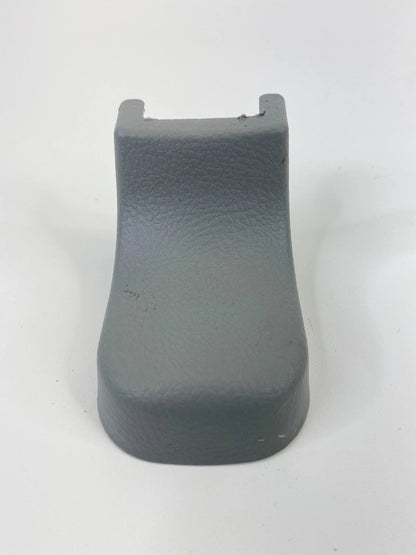 07 08 09 HYUNDAI SANTA FE RIGHT SEAT RAIL TRACK END COVER TRIM 88098-2B000 OEM
