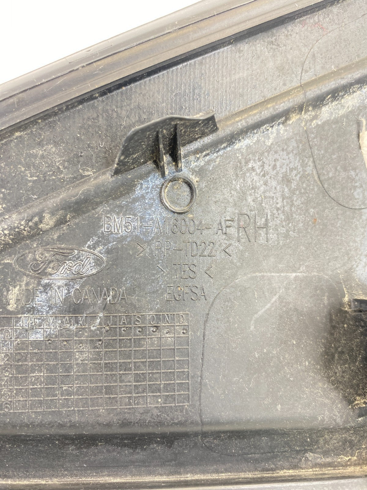 2012-2018 Ford Focus Front Right Side Upper Fender Mirror Corner Molding Trim