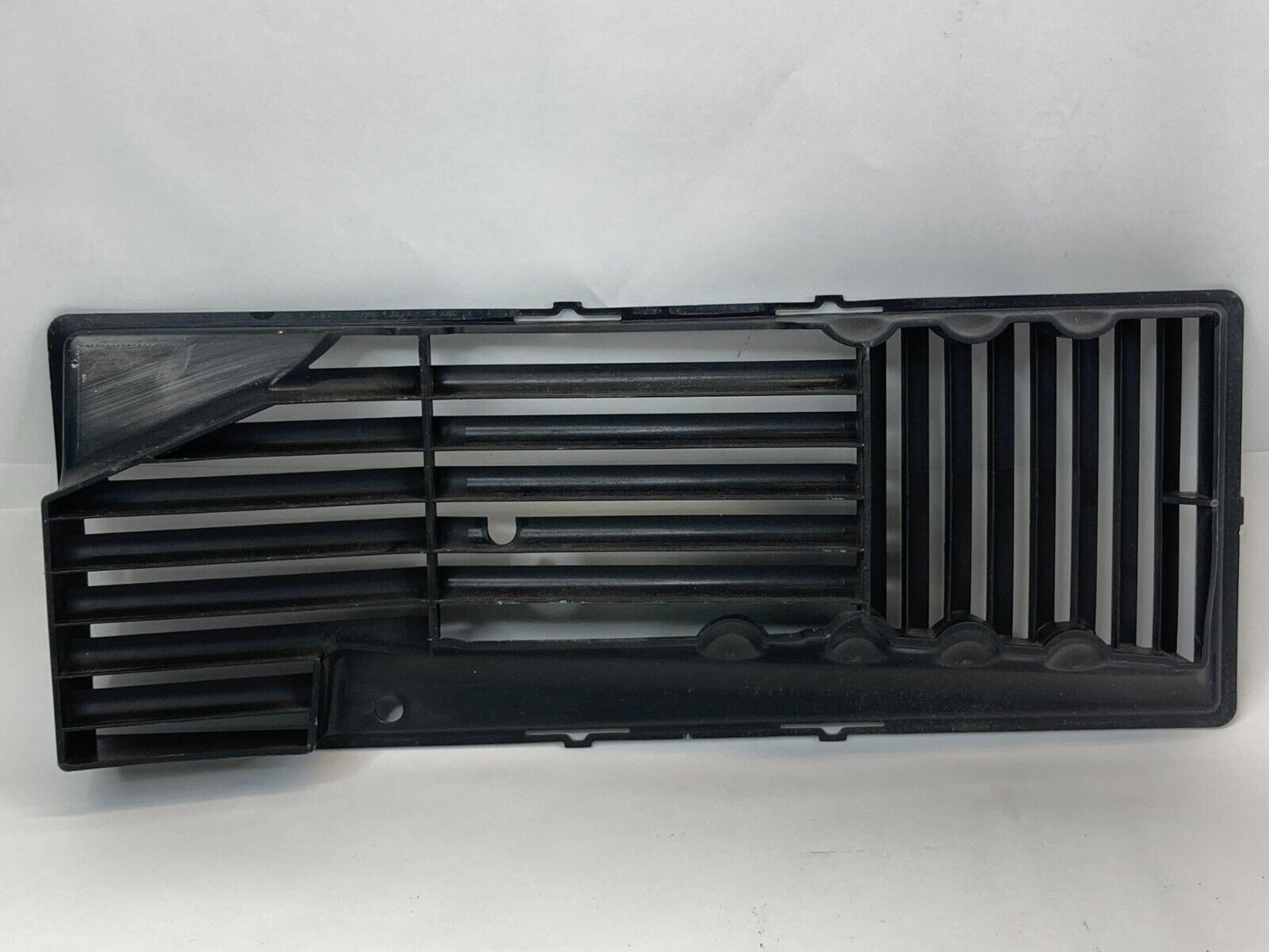 2014-2018 Volkswagen Jetta 1.8L L4 16V A/T Air Filter Housing Insert Grille OEM