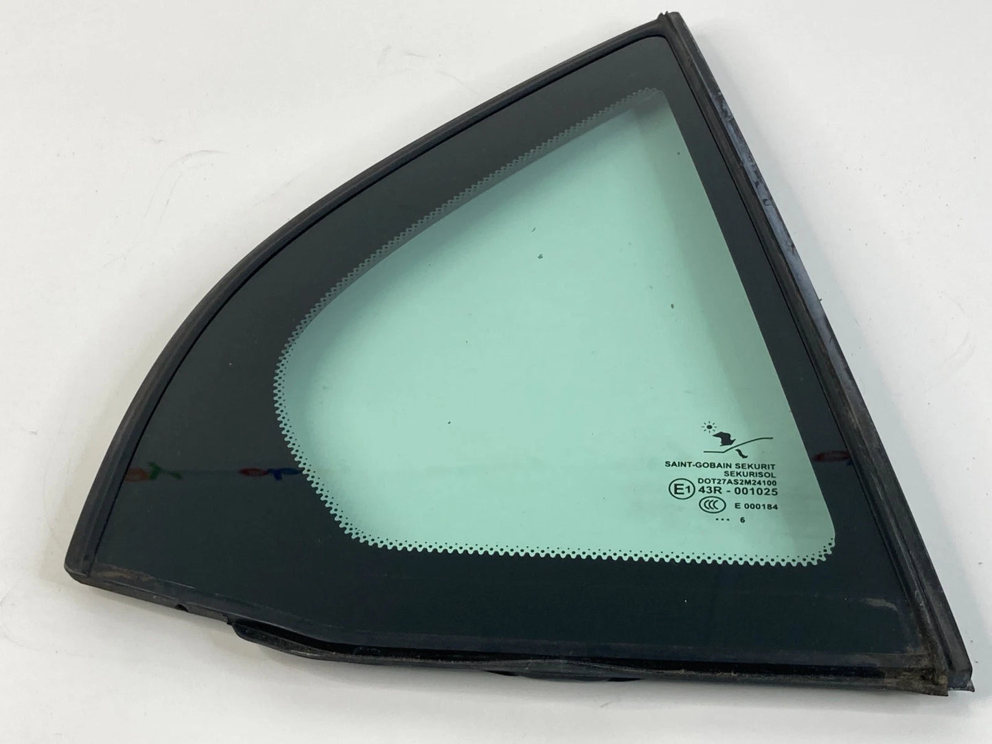 2003-2011 SAAB 9-3 REAR RIGHT DOOR WINDOW GLASS VENT QUARTER PANEL E143R-001025