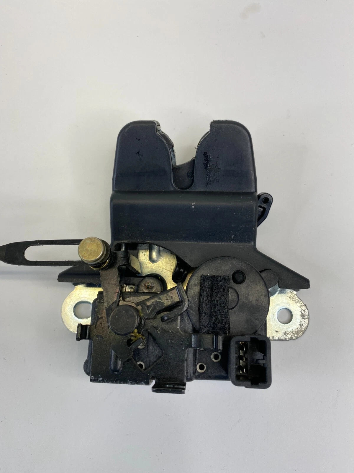 06 07 08 09 HYUNDAI SONATA SDN REAR TRUNK LID LOCK LATCH ACTUATOR ASSEMBLY OEM