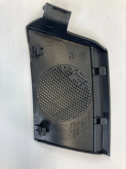 2004-2008 2010 2011 MITSUBISHI ENDEAVOR RIGHT DASH SPEAKER GRILLE BEZEL MR951294