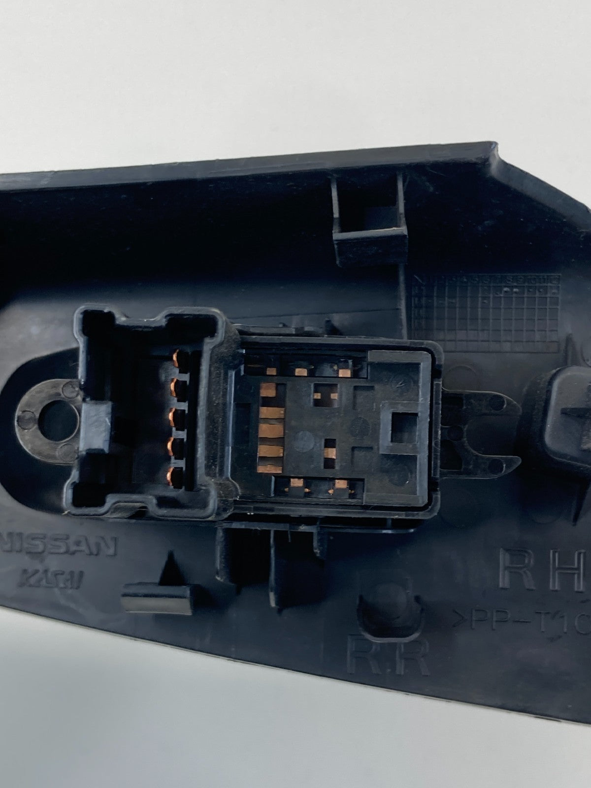 2013-2015 Nissan Sentra Rear Right Side Door Power Window Switch 82960-3SG0A