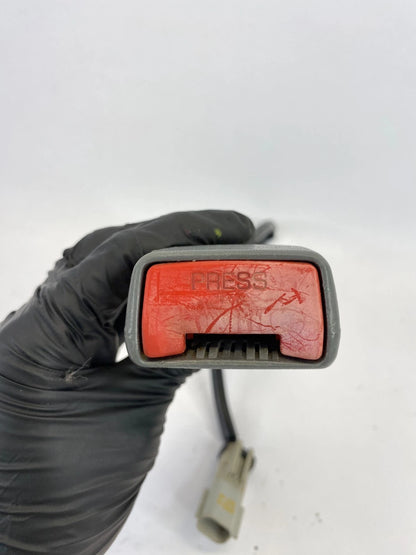 2005-2007 JEEP LIBERTY FRONT LEFT DRIVER SIDE SEAT BELT BUCKLE RECEPTACLE OEM
