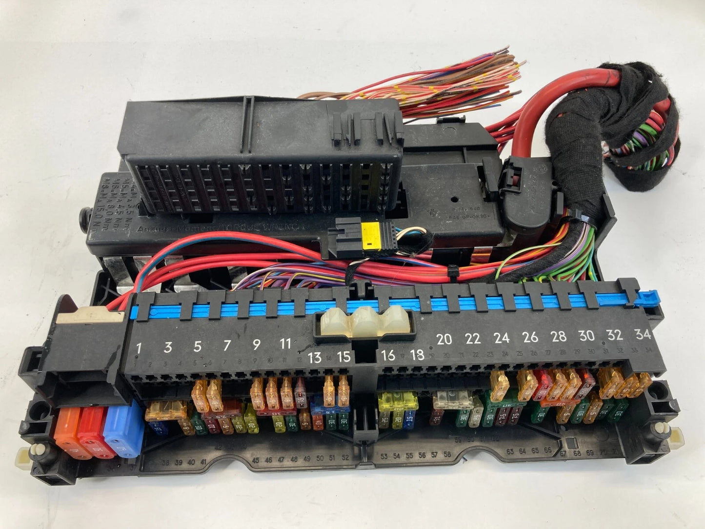 04-10 BMW X3 2.5L INTERIOR CABIN DASH FUSE BOX JUNCTION BLOCK MODULE OEM 8364540