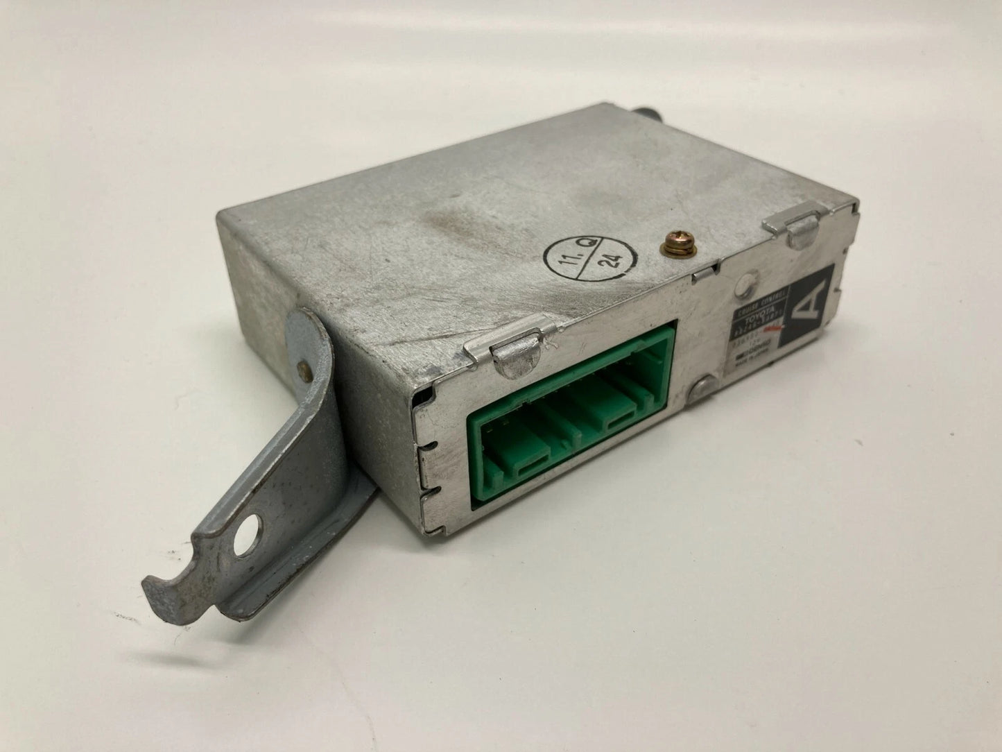 1996 1997 LEXUS LS400 CRUISE CONTROL MODULE COMPUTER 88240-50071 OEM
