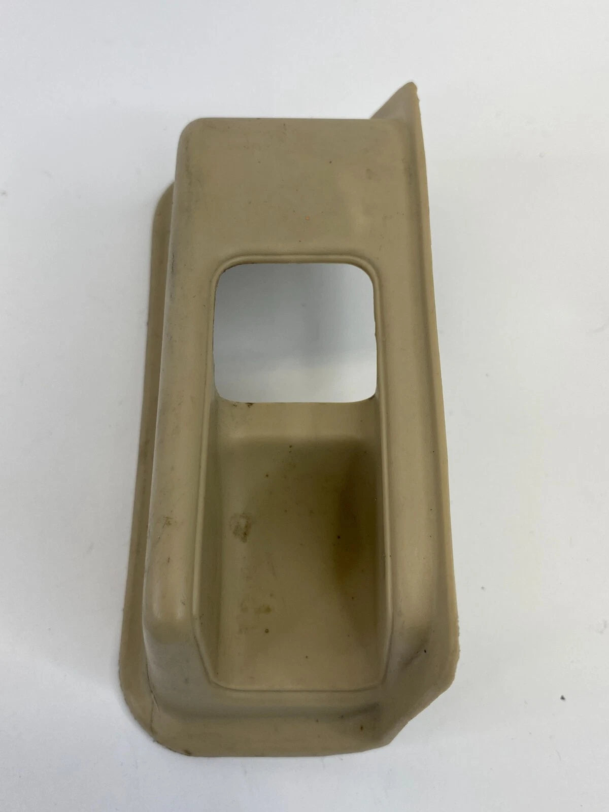 2004 2005 2006 ACURA TL TRUNK GAS DOOR OPENER RELEASE LEVER TRIM COVER OEM