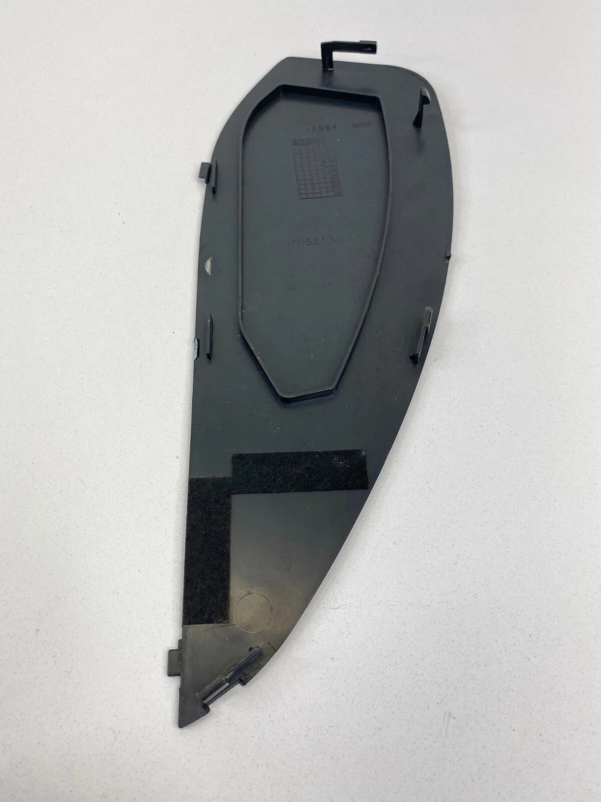 2002-2006 MINI COOPER HATCHBACK DASH RIGHT SIDE END CAP COVER 1171152-005 OEM