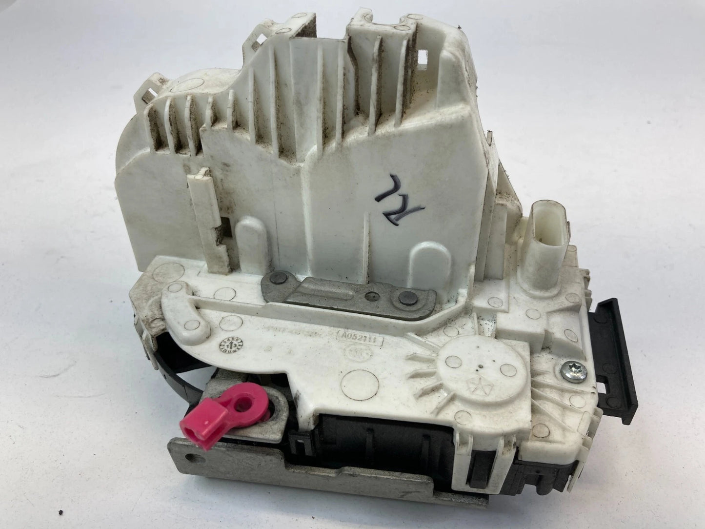 11-14 DODGE AVENGER SEDAN REAR LEFT DRIVER DOOR LOCK LATCH ACTUATOR P04589697AD