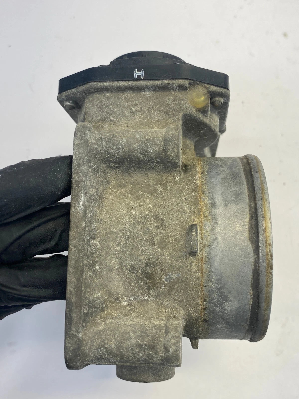 2004-2006 TOYOTA SIENNA 3.3L V6 24V A/T THROTTLE BODY VALVE ASSY 22030-0A020