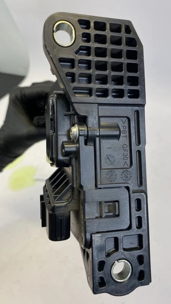 2010-2013 SUZUKI KIZASHI SE SEDAN GAS ACCELERATOR PEDAL SENSOR ASSEMBLY OEM