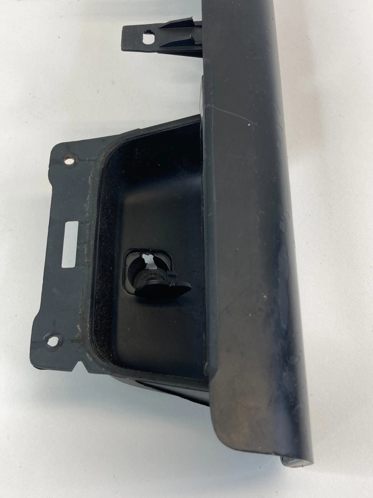 10-13 KIA SOUL REAR RIGHT SIDE DOOR WINDOW SWITCH BEZEL TRIM COVER 83360-2K000