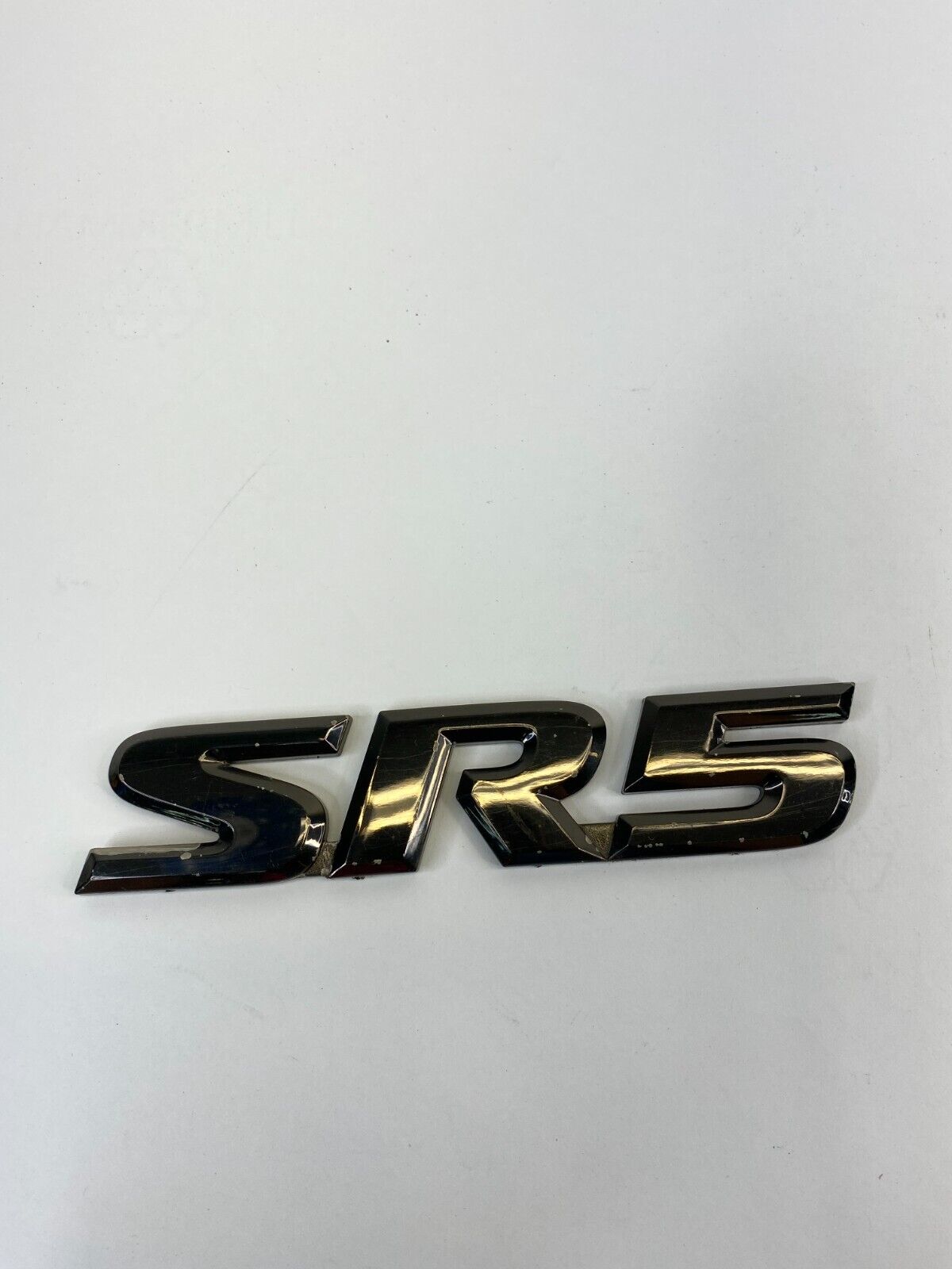 01-07 Toyota Sequoia Rear Pillar Side Emblem Logo Badge Symbol Nameplate SR5 OEM