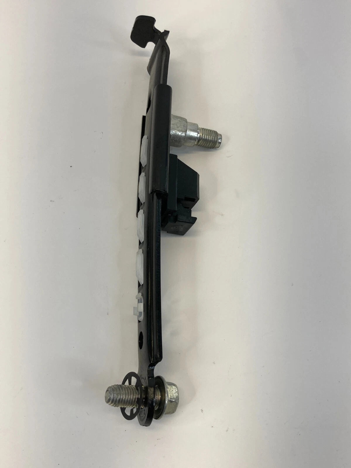2004-2010 TOYOTA SIENNA FRONT RIGHT PASSENGER SIDE SEAT BELT HEIGHT ADJUSTER OEM
