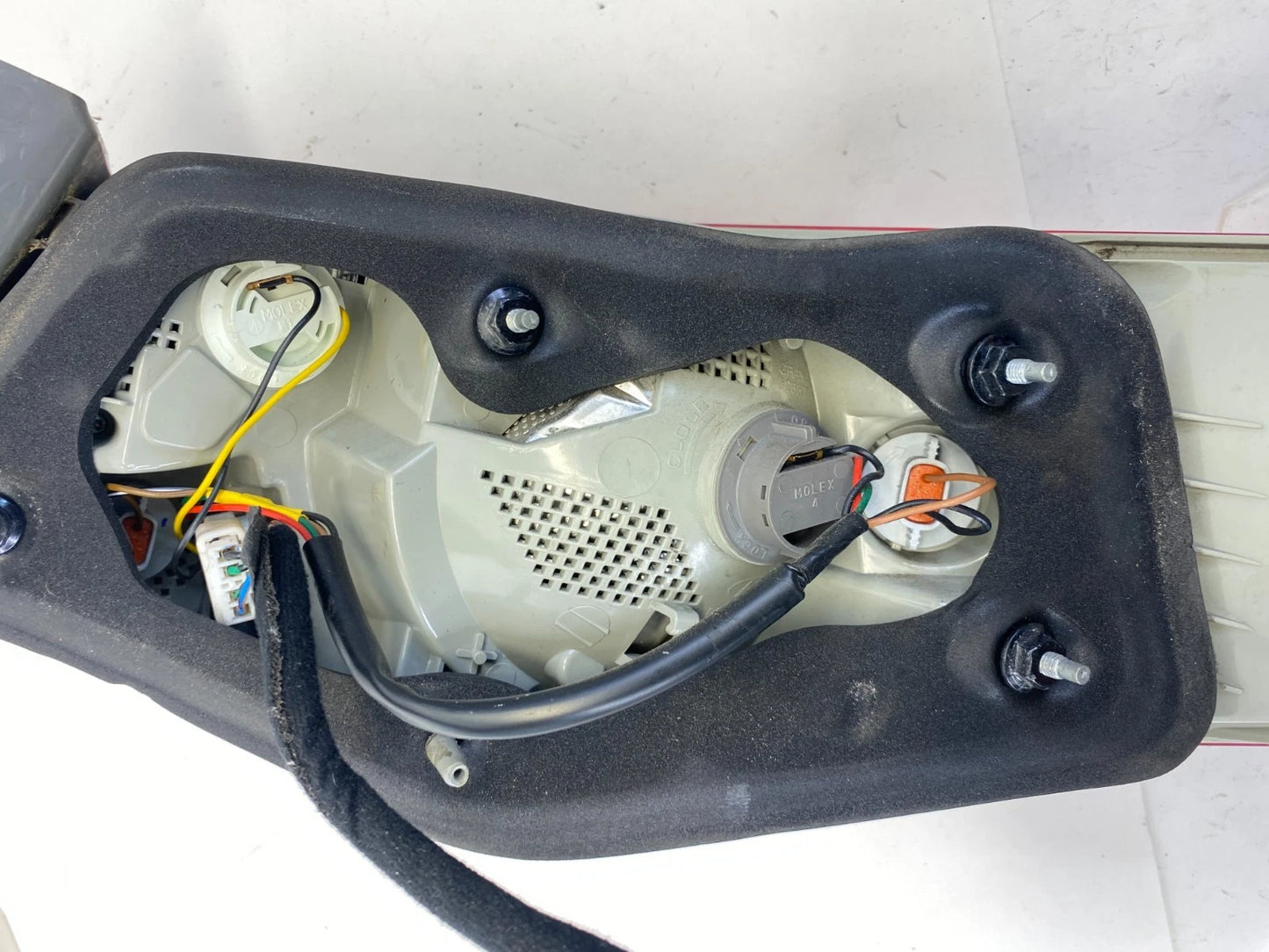2011-2014 HYUNDAI SONATA TAILLIGHT LAMP LEFT DRIVER OUTER OEM FACTORY 92401-3Q