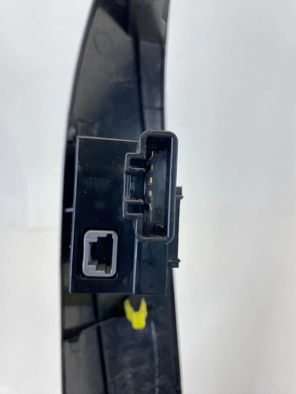 2006-2010 TOYOTA SIENNA RH DASH PANEL RADIO BEZEL TRIM SWITCHES 55413-AE011 OEM