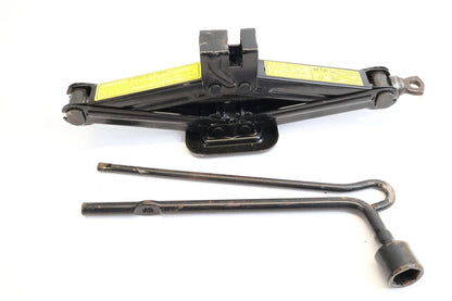 2009-2012 HYUNDAI ELANTRA SPARE TIRE EMERGENCY SCISSOR JACK TOOL KIT 09110-2H000