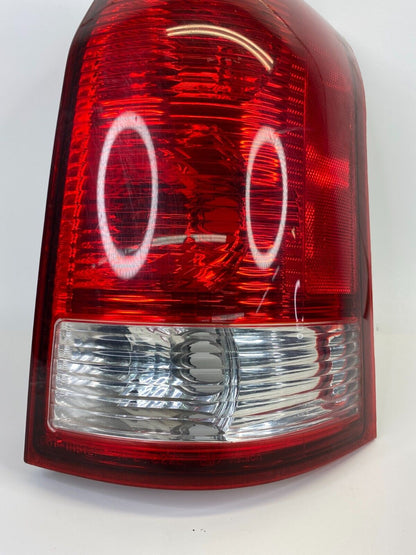 2002-2007 Saturn Vue Right Side Tail Light Taillight Taillamp 22711438 OEM