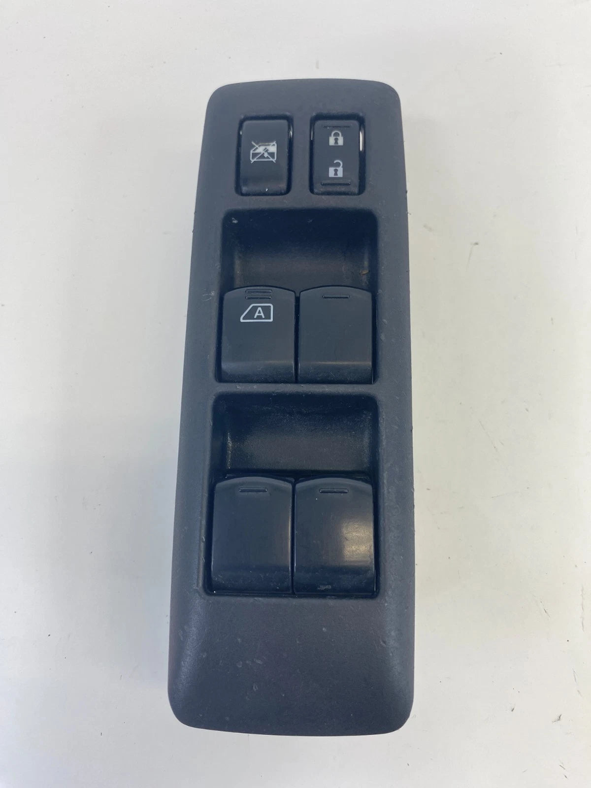 2008-2013 Nissan Rogue Front Left Driver Door Master Power Window Switch w/Bezel