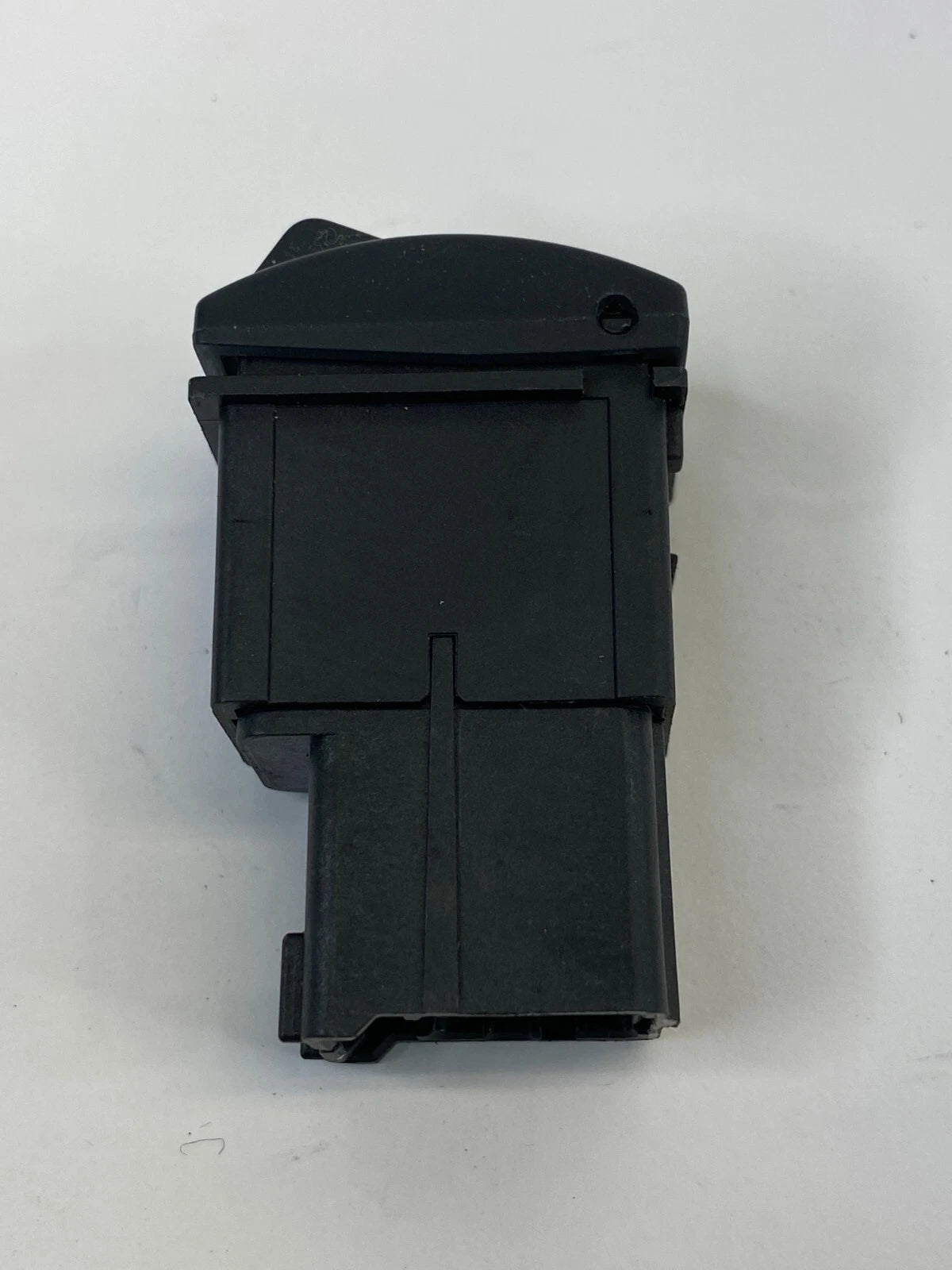 2005 06 07 08 09 2010 CHRYSLER 300 SEDAN SEAT HEATER CONTROL SWITCH 04602389AA