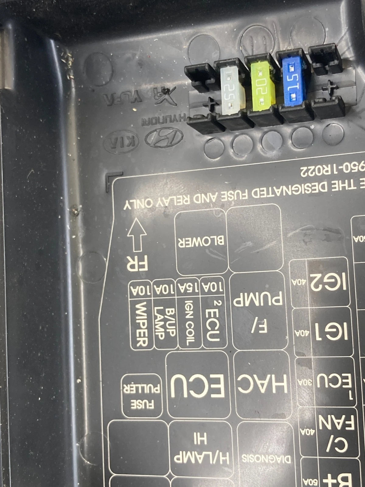 13 14 HYUNDAI ACCENT 1.6L AT ENGINE FUSE RELAY BOX JUNCTION BLOCK 912201R525 OEM