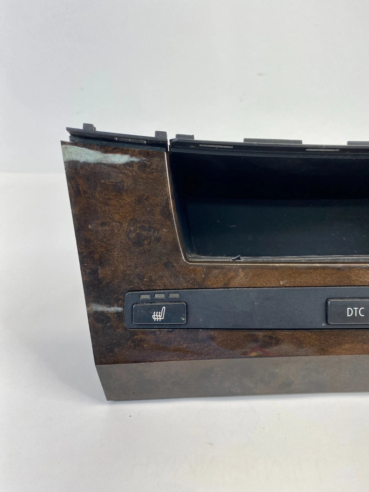 04-07 BMW 530I LOWER DASH STORAGE PANEL W DTC & HEATED SEAT SWITCH 6-952-471 OEM