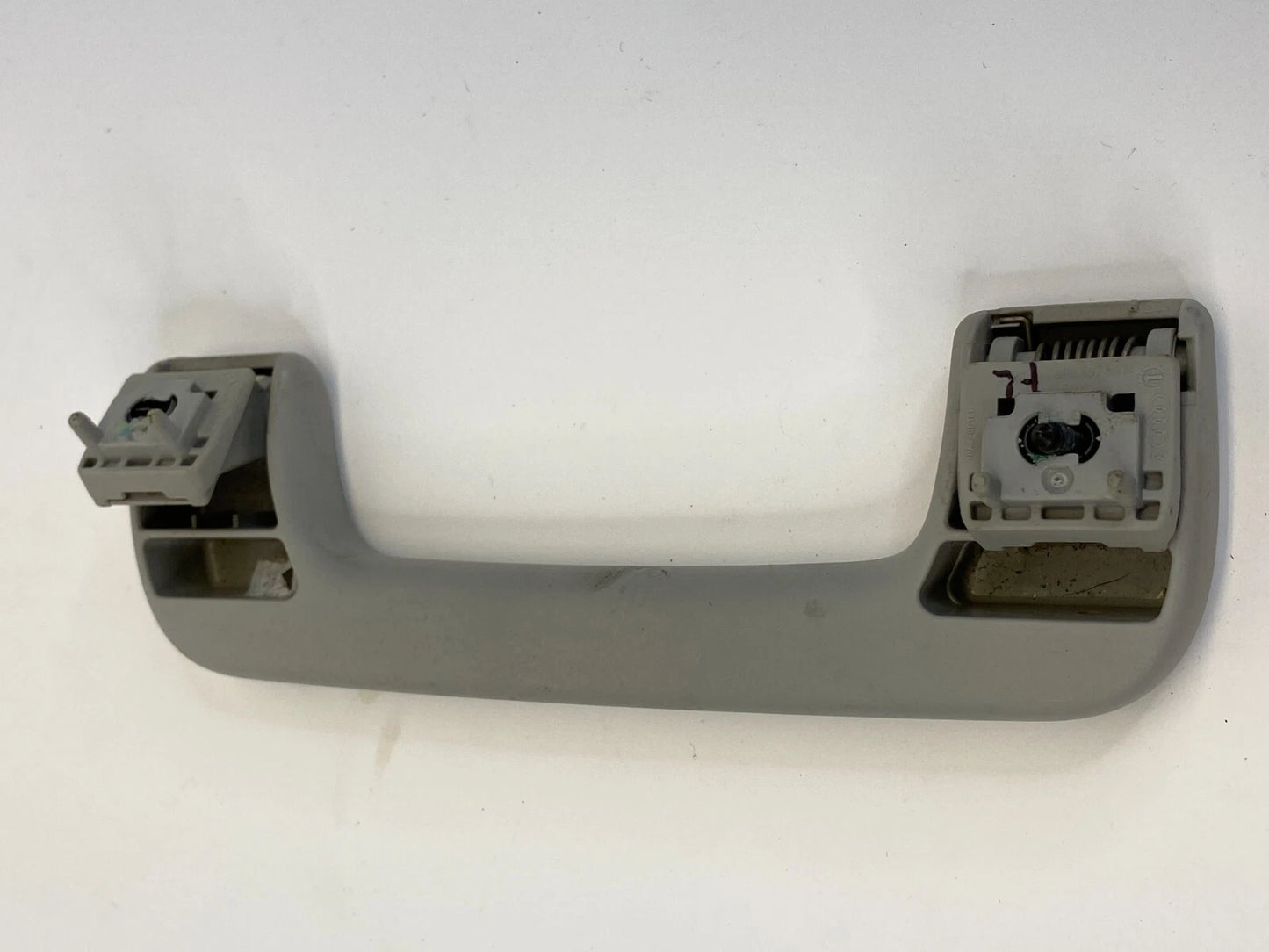 05-08 AUDI A6 QUATTRO FRONT LEFT SIDE GRAB GRIP ASSIST HANDLE 8P0-857-607 OEM