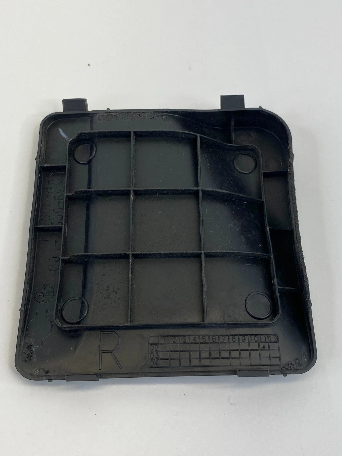 03-07 NISSAN MURANO RIGHT SIDE HOOD BONNET STRUT ACCESS COVER TRIM LA39-5951-100