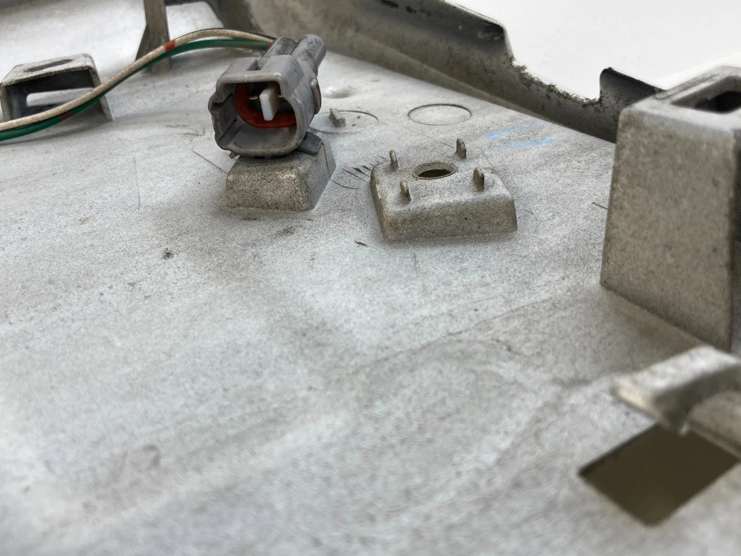 2008-2012 TOYOTA RAV4 REAR TRUNK LIFTGATE CARGO DOOR LICENSE PLATE MOLDING TRIM