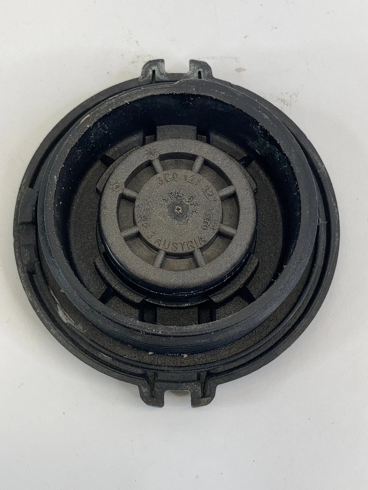 09-17 VW VOLKSWAGEN TIGUAN 2.0L ENGINE RADIATOR COOLANT RESERVOIR CAP 3C0121321