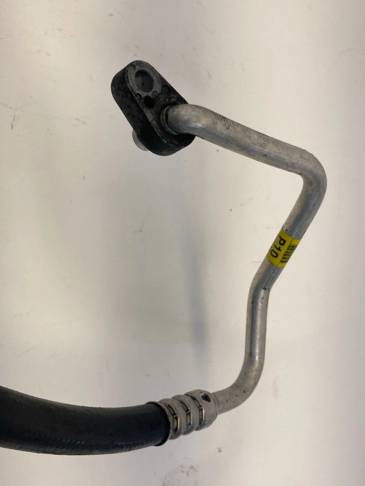 2014-2019 KIA SOUL 2.0L L4 AC A/C AC DISCHARGE LINE HOSE HIGH PRESSURE OEM
