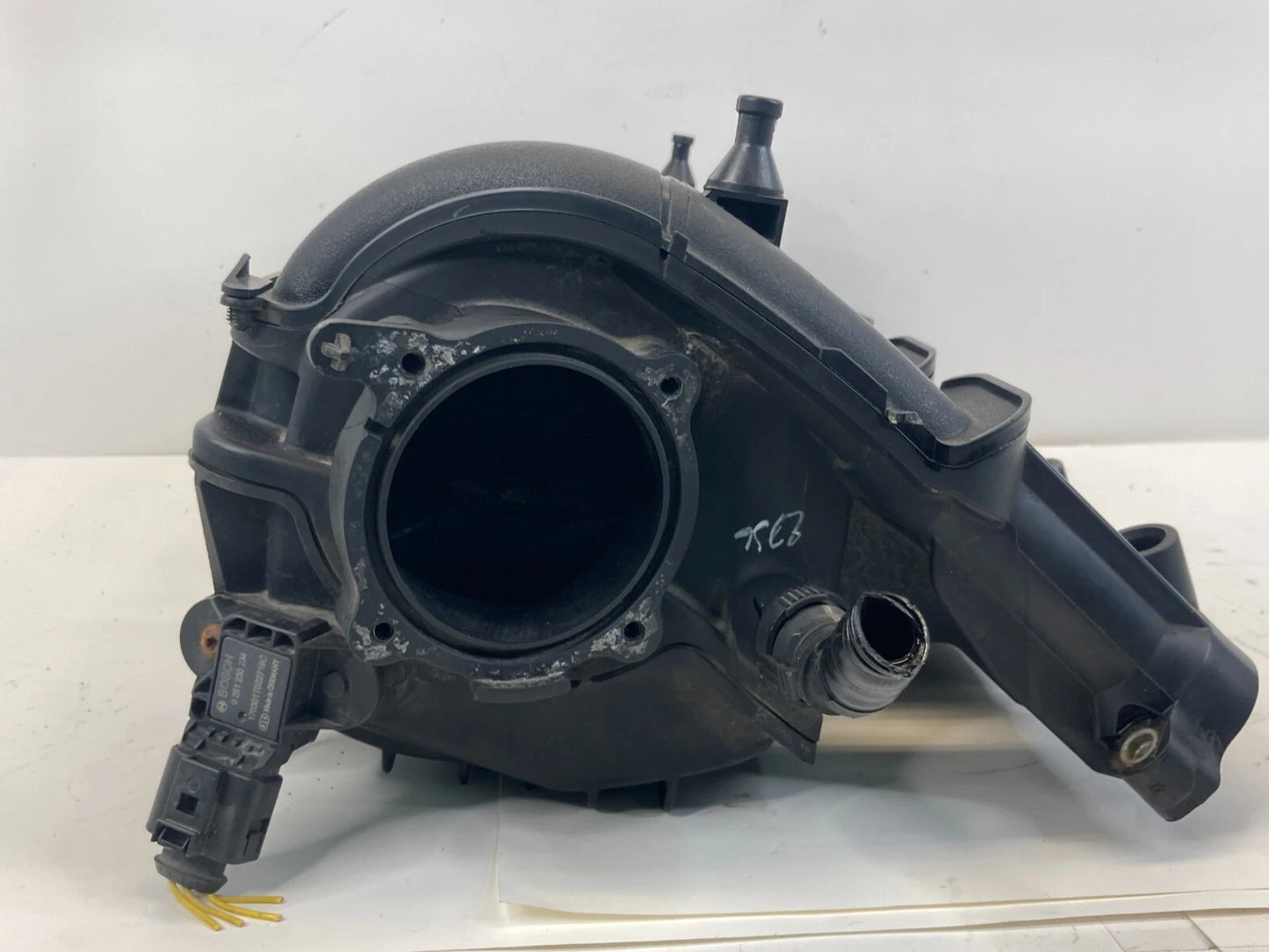 05-14 VW VOLKSWAGEN JETTA 10-14 GOLF 2.5L L5 AIR INTAKE MANIFOLD 07K133201K OEM