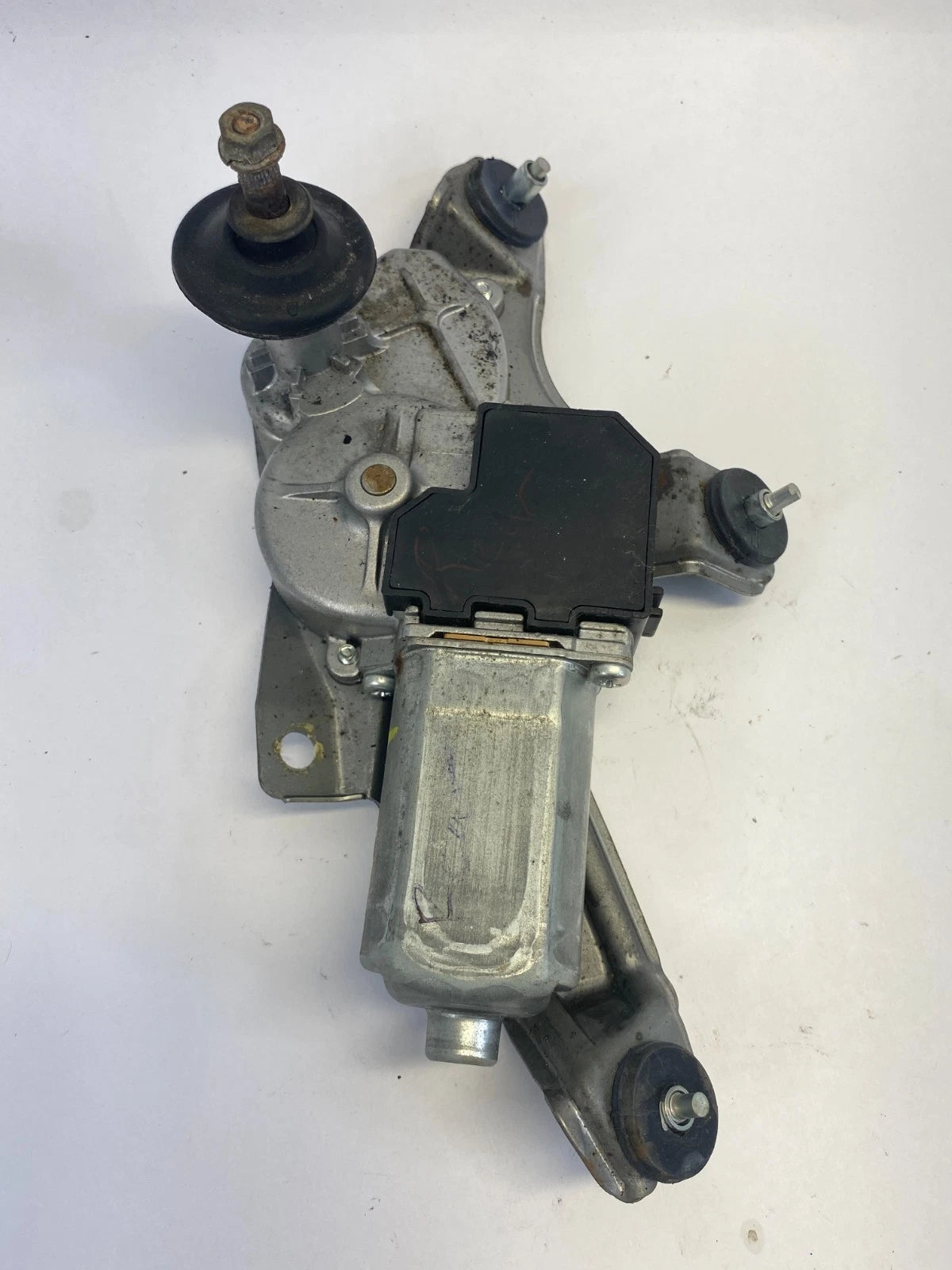 2004-2010 TOYOTA SIENNA REAR WINDSHIELD WIPER WASHER MOTOR 85130-AE010 OEM