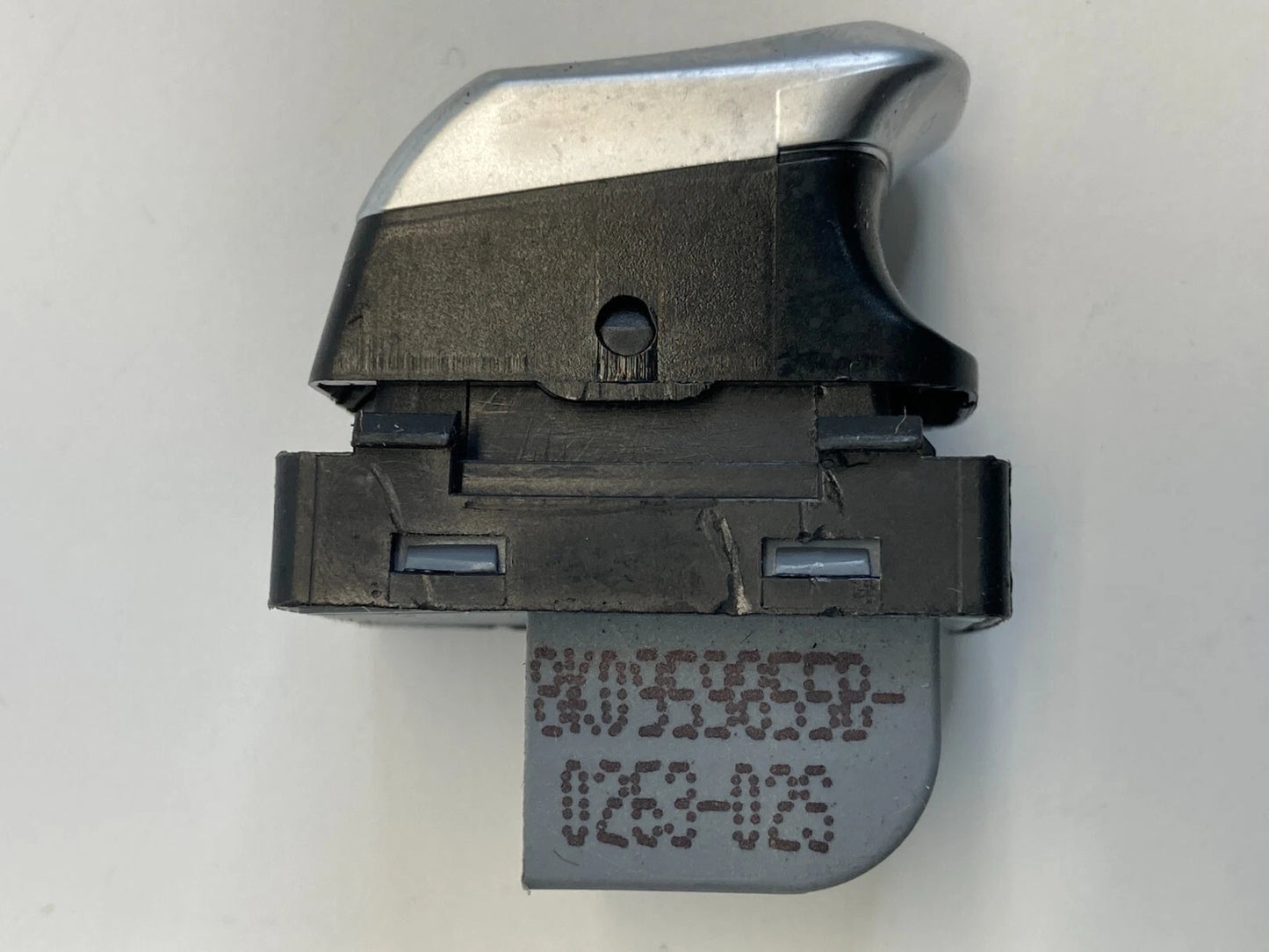2013-2016 AUDI A4 FRONT RIGHT PASSENGER SIDE DOOR WINDOW SWITCH 8K0959855B OEM