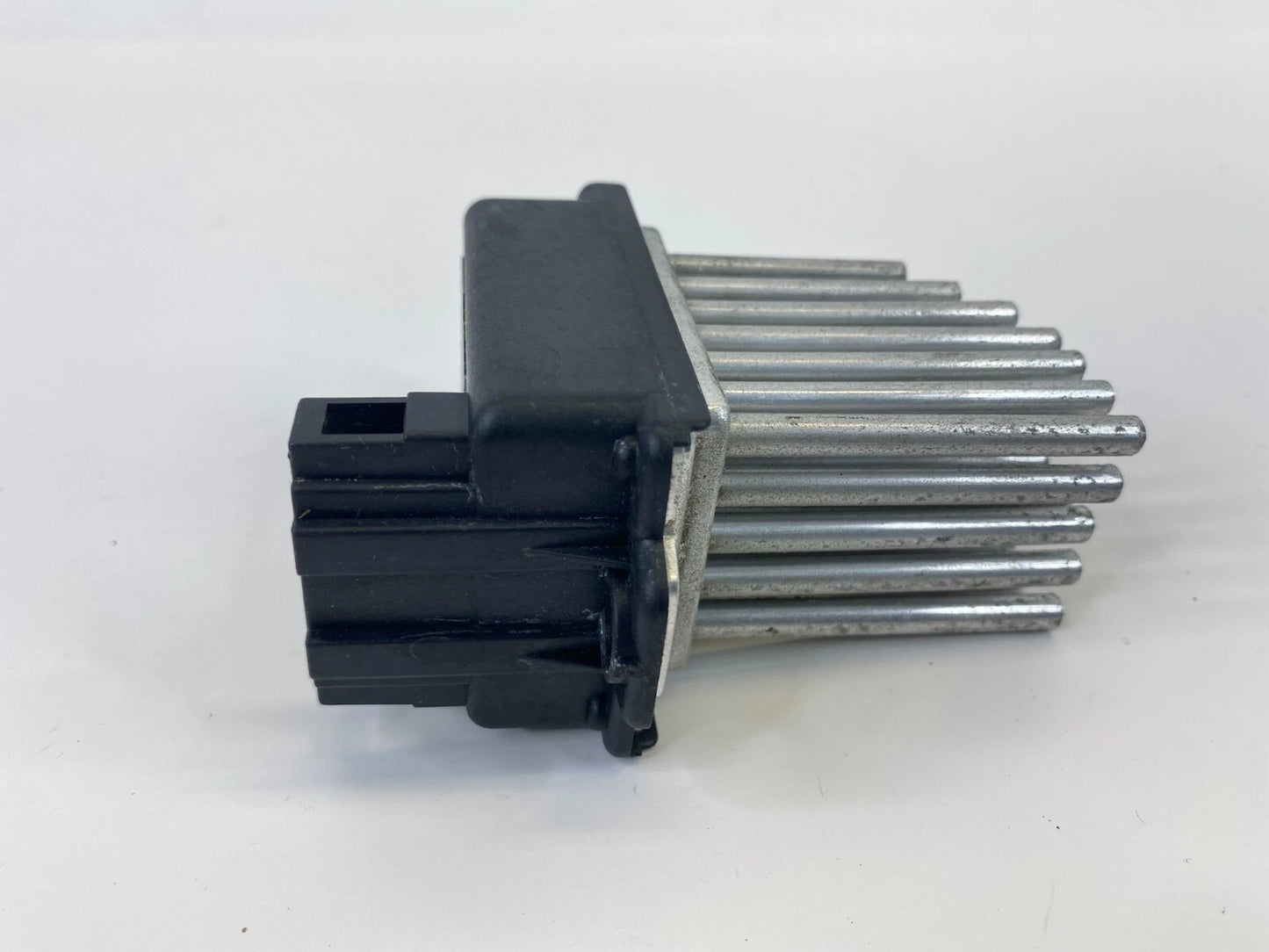 1998-2004 AUDI A6 QUATTRO AC HEATER BLOWER MOTOR RESISTOR MODULE 4B0-820-521 OEM
